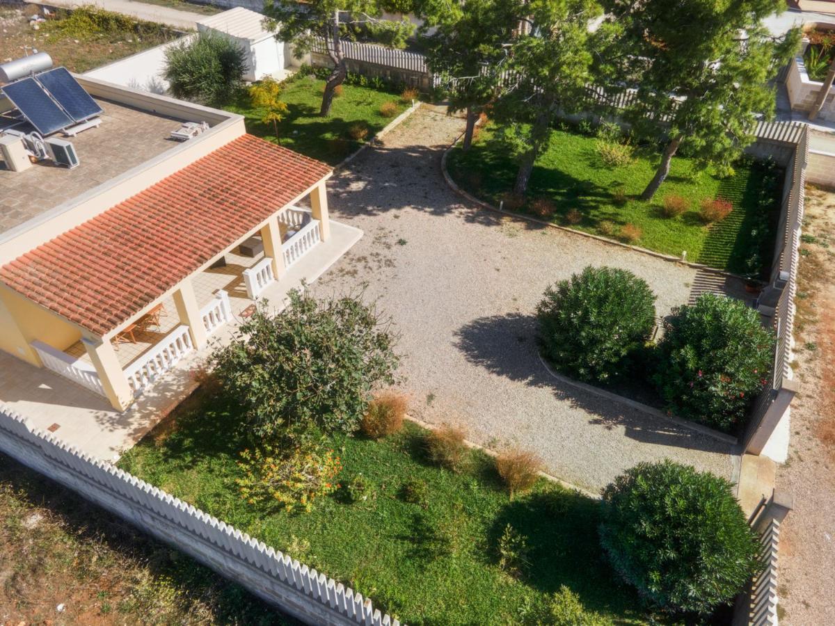 Villa Degli Oleandri By Latuapuglia Сан-П'єтро-ін-Беванья Екстер'єр фото